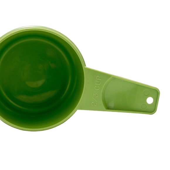 Tupperware 2/3 Cup Measuring Fresh Green VTG Replacement Kitchen 763 Scoop - Picture 4 of 6